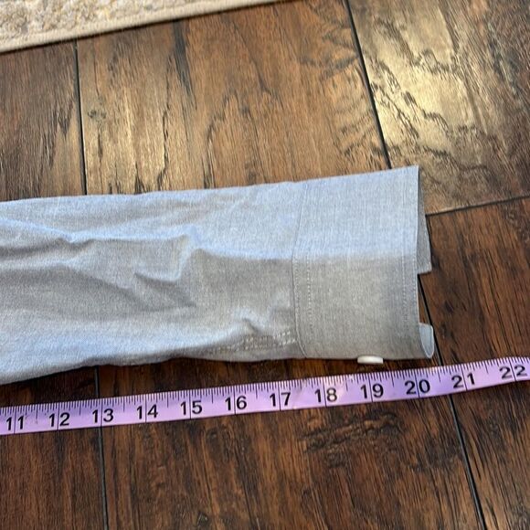 Long Sleeve Button Down Harley-Davidson Shirt Size M in EUC light grey is blue - Picture 8 of 8